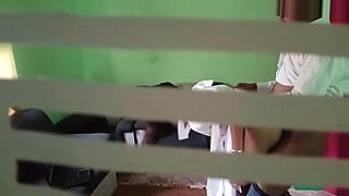 xxx-com-girls-first-time-kaise-dard-hota-hai