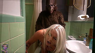 bad-gal-tiktoker-nudes-naked-alive-videos-for-king-saha