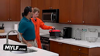 video-fupi-za-kutombana-matako-makubwa