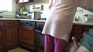 indian-bulge-flashing-to-sister