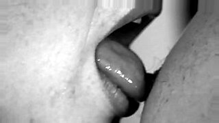 teens-squirting-cum-on-dildo-and-sucking-it-off-of-wet-cum
