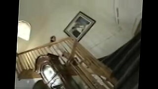 jab-bahan-so-rahi-thi-raat-ko-to-bhai-ne-chupke-se-chut-dekha-gao-ki-deshi-sexy-video-night-blackmel