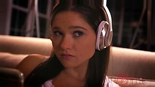 real-video-sneak-room-step-daughter