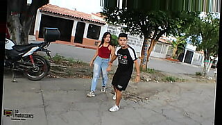 de-la-fiesta-en-la-noche-en-el-malecon-de-mazatlan-sin-cogiendo-con-la-sol-calcas