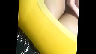 devar-shows-his-10-inch-cock-to-desi-indian-bhabhi-in-leggings-and-kurti