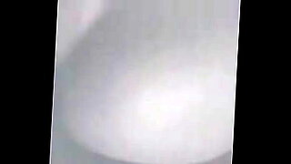 بنيك-امه-بالمدرسه-مترجم