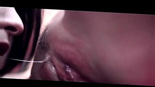 sunny leone hot big boobs pressing and licking hd porn videos