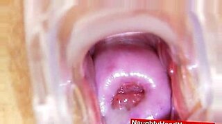 sex-of-guest-while-they-bath