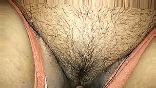 japenese-mom-boob-press-by-son