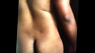 milf-towel-strip-after-bath