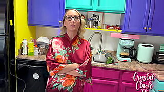 rubbing-my-clit-home-alone