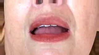 سكس-على-الكمرا-قضيب-صناعي