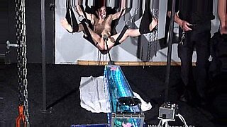سكس-جماعي-زنوج-على-شقراء