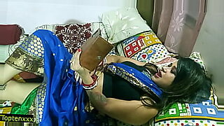 feet-worship-saree-womans
