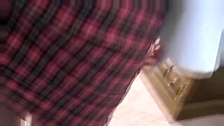 masturbating-girl-rubbing-her-clitoris