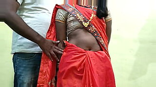 कुकुर-केटिि