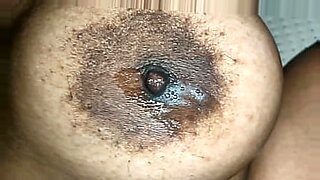 girl-fingering-herself-in-the-morning-on-the-bed