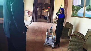 kitchen-with-maid