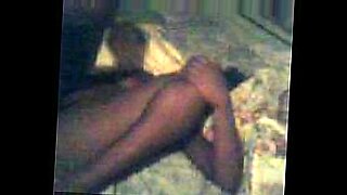 ගැහනු-දෙදෙනෙකු-සමග