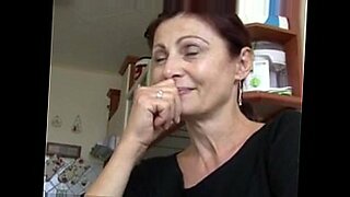 michele-marrone-solo-si-masturba