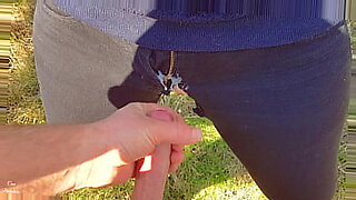 سكس-حجرة-ورقة-مقص-خلق-الملابس