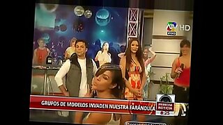 ينيك-أمه-السكرانه-وأبوه-نائم