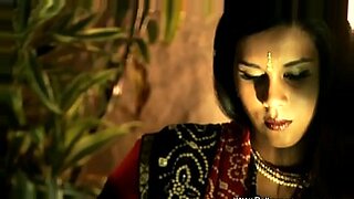 desi-little-sis-fuck-when-mom-not-at-home