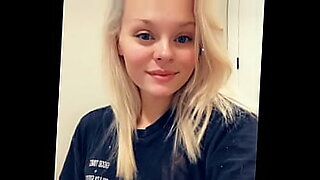 i-came-twice-from-such-a-hot-pussy-of-my-stepsister