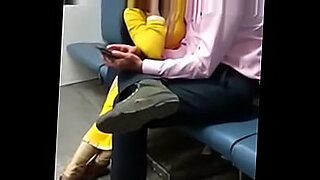 guru-pns-ngentot-masih-pakai-seragam-dan-kaos-kaki