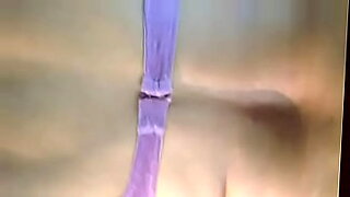 oil-massage-two-hit-one-guy-hir