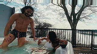 hot-tub-streamers
