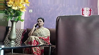 معاینه-دکتر-دختر-باکره-with-hot-chubby-stepmom-with-big