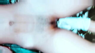 step-dad-fingers-daughter