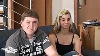 curvy-stepmom-melanie-hicks-gets-her-hand-stuck-and-stepson-takes-advantage