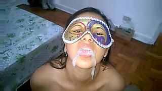 fatima-orlando-florida-cogiendo-duro-si-condon-gritando-venezolano-en-el-trabago-q-no-me-gusta-el-hotel-con-perro