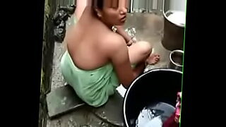 indian-bhabhi-fingering-with-devar