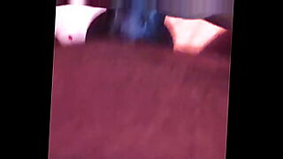 معاینه-دکتر-دختر-باکره-with-hot-chubby-stepmom-with-big