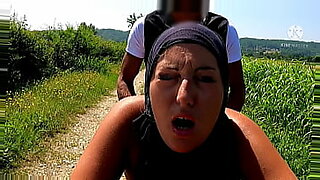 indian girl in car porn cry