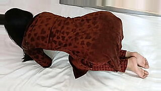sex-pon-with-stepmother-unexpected-share-room-with-san-upset-mother