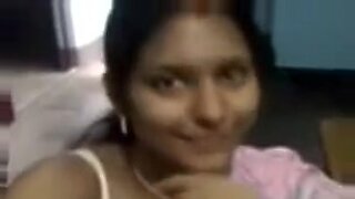 tamil aunty boobs bra