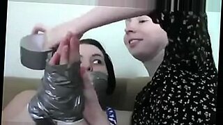 bbw-mychan-imdonesia-vs-julia-goyang-mqnho