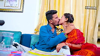 girl-lost-control-in-orgasm
