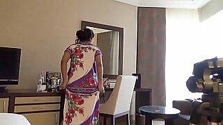 hotel maid watches jackoff