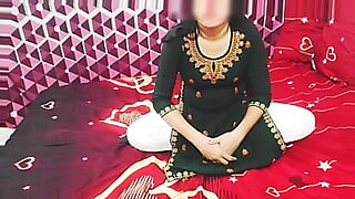 नेपाली-केटा-केटी-हरु-बोल्