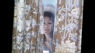 stepmom-wake-when-she-was-fucked-by-son-in-the-shared-bed
