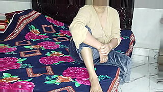 سیل-پیک-پھدی-کی-سکسی-ویڈیو