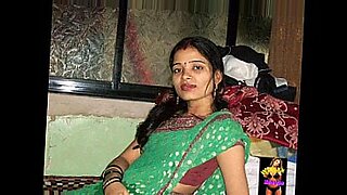 মানুষ-এবং-ঘরোয়া-এক্স-ভিড
