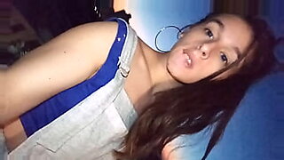 🔞-la-putita-de-mi-primita-se-insinua-y-me-calienta-estando-mis-tios-en-la-habitacion-de-al-lado-💦