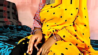 london-zim-man-gives-yolanda-some-nice-tlof-tlof-video