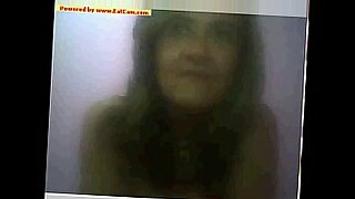 blek-mel-karki-choda-bhai-ne-bhen-ko-koleg-jaty-waqt